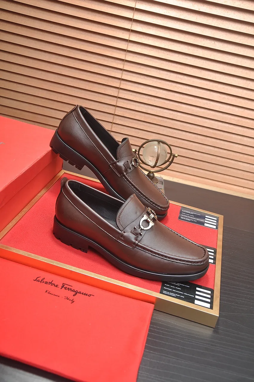 Men's shoes 💰560💶[Ferragamo/Ferragamu] (high-end Niuli) New 🍀 Ferragamo* - top version Ferragamo's classic formal leather shoes! Made of imported original cowhide, the inner top layer is comfortable cowhide lining! Original wear-resistant rubber outsole! High quality products! Code number 38-45 (45 customized)
